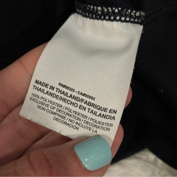 NIKE Dri-FIT youth Pullover Hoodie long sleeve black size small - Picture 5 of 9